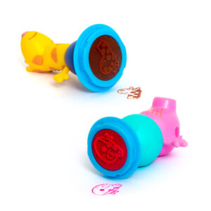 Peppa Pig figurica sa žigićem deluxe 12pk; Pandin brlog webshop