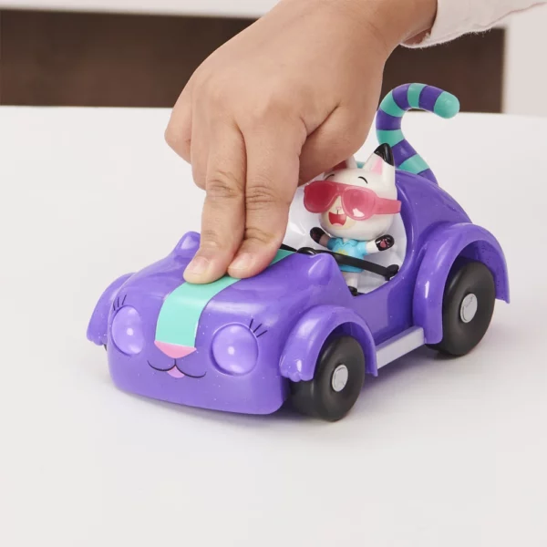 automobil igračka iz Gabby's Dollhouse Carlita i Pandy Paws piknik