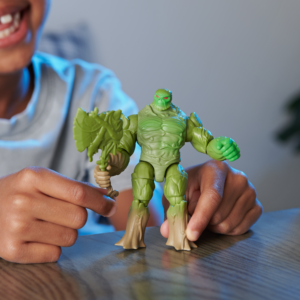 Batman akcijsko vozilo Armory Attack Batcycle s figurama - Slika 4