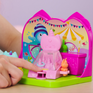 Gabby's Dollhouse igračke deluxe soba Carnival Room - Slika 3