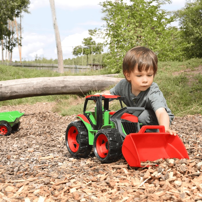 Lena Giga Trucks traktor s prikolicom